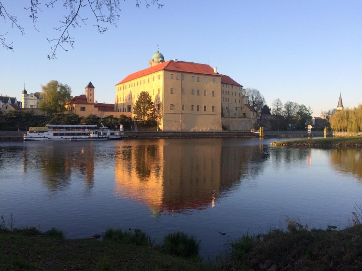 Zahradni Domek V Podebradech Poděbrady المظهر الخارجي الصورة